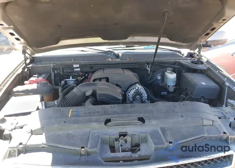 2007 Chevrolet Suburban 1500 Lt from USA, damaged, VIN 3GNFK16327G276916